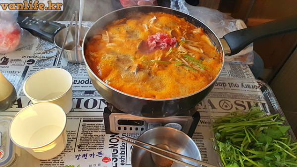버섯매운탕